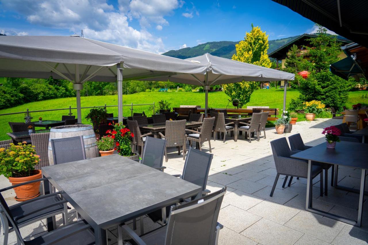 Sportpension Goldegg Exterior photo