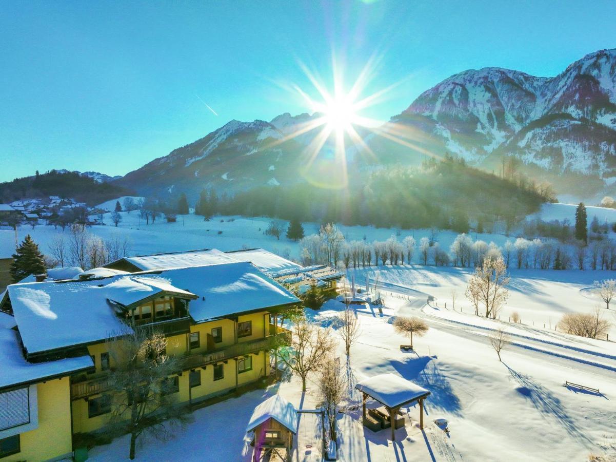 Sportpension Goldegg Exterior photo