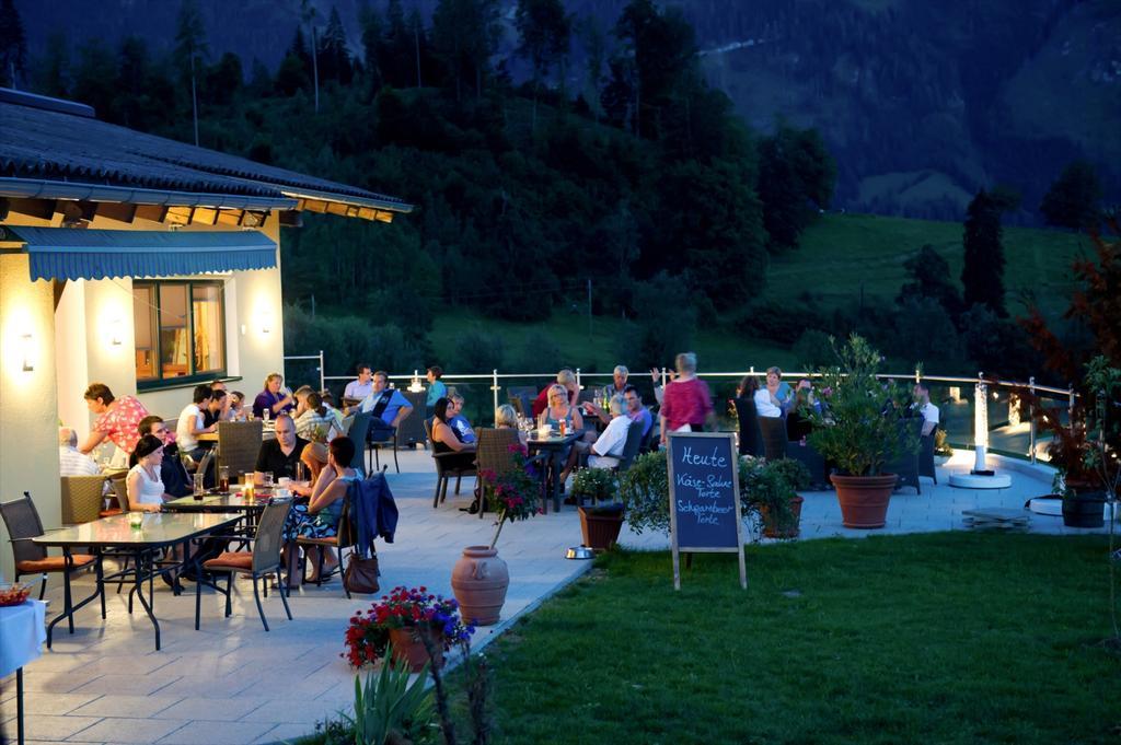 Sportpension Goldegg Exterior photo
